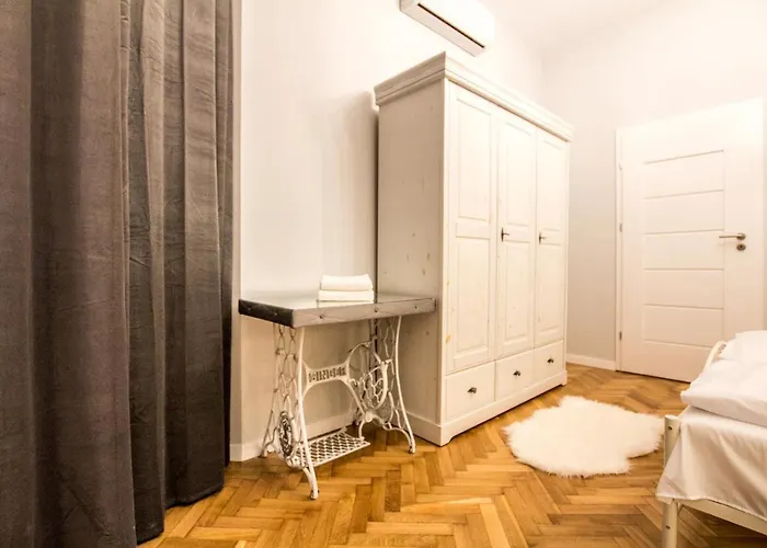 1-bedroom - Kazimierz- Starowislna 54 كراكوفيا